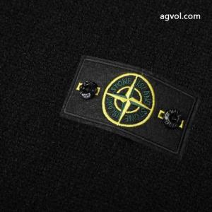 Stone Islandストーンアイランド定番ベーシックスリーブアームバッジロゴスタンドカラーニットコート