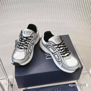 Stone Islandスニーカー 2026ブランドスーパーコピー重宝するアイテム 春夏トレンド 毎年爆発的人気..