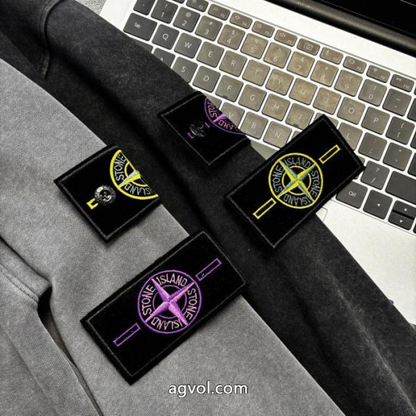 偽物 ブランド ショップ海外大人気高級感漂うコートStone Island 5 