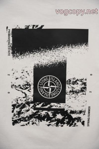 上質上品 季節限定販売 激安特売中STONE ISLAND半袖Tシャツコピー 商品 通販 3