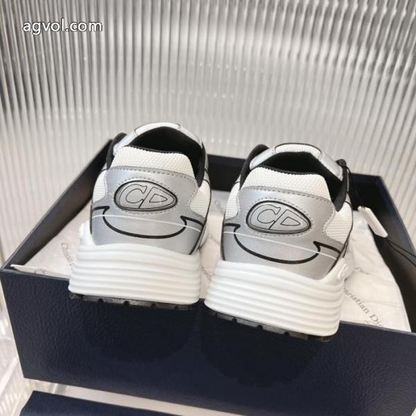 Stone Islandスニーカー 2026ブランドスーパーコピー重宝するアイテム 春夏トレンド 毎年爆発的人気.. 5
