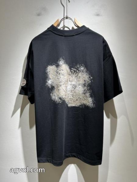 Stone Islandこだわり セールで破格 脚長効果を見せるシャツ 2026スーパー コピー.. 6 