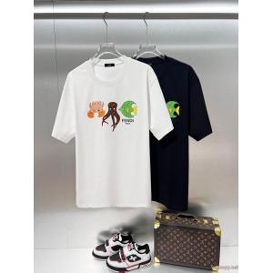 正規品保証 肌触りの着心地が良く  2026新作登場半袖Tシャツブランド アクセサリー 激安FENDI