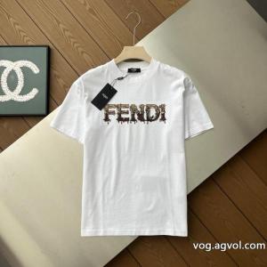 今季話題の一級品 お洒落な印象に 今年らしい着こなし偽 ブランドフェンディ半袖Tシャツ