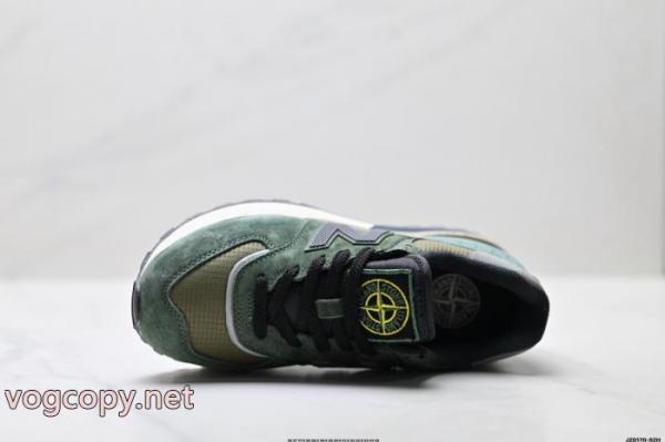 通販 ブランドスニーカーSTONE ISLAND知的セクシースタイル 1番ちょうどいい 期間限定SALE.. 2
