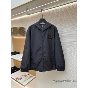 Fendiフェンティ645グラムリバーシブル防風ジャケット